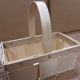 PLEASE CALL TO PLACE ORDER OVER THE PHONE - 2 Qt Basket Rectangular with Handle. (Add'l 0.25 handling added per container)